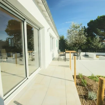 Maison Plain-pied Avec Jardin Pour 6 Personnes, Proche - Fr-1-835-11 Feriehus La Couarde-sur-Mer