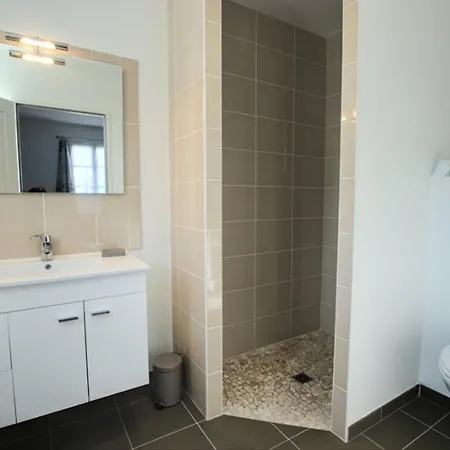 Prázdninový dům Maison Plain-pied Avec Jardin Pour 6 Personnes, Proche - Fr-1-835-11