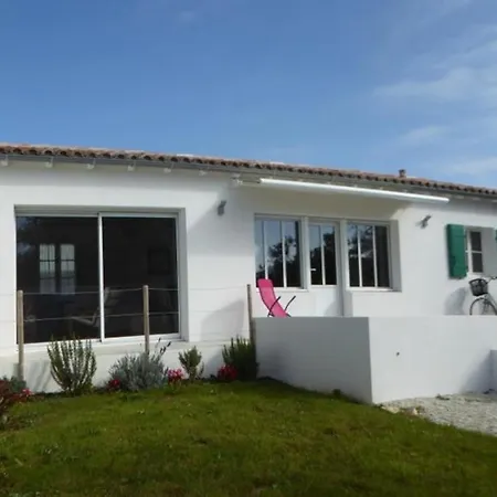 Holiday home Maison Plain-pied Avec Jardin Pour 6 Personnes, Proche - Fr-1-835-11 *