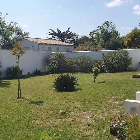 Holiday home Maison Plain-pied Avec Jardin Pour 6 Personnes, Proche - Fr-1-835-11 La Couarde-sur-Mer