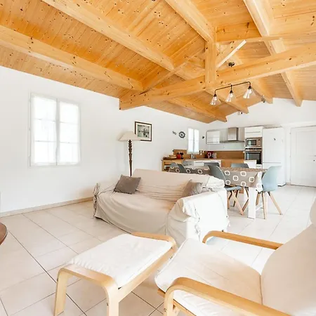 Maison Plain-pied Avec Jardin Pour 6 Personnes, Proche - Fr-1-835-11