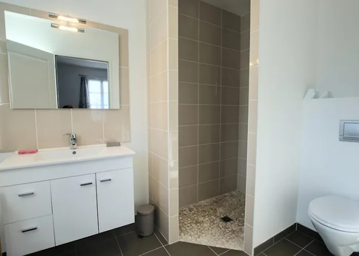 Сasa de vacaciones Maison Plain-pied Avec Jardin Pour 6 Personnes, Proche - Fr-1-835-11